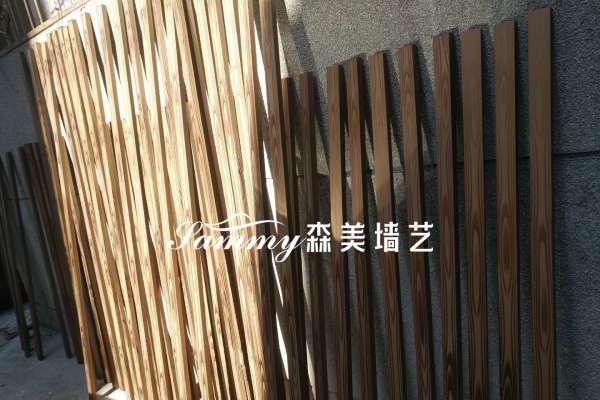 山東濟南市歷城宋劉村方管木紋漆施工項目